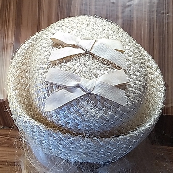 Vintage estate ladies straw hat main image 4